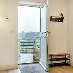 1 Bed In Oc-t34011 *