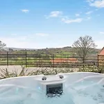 1 Bed In Oc-t34011 Feriehus *