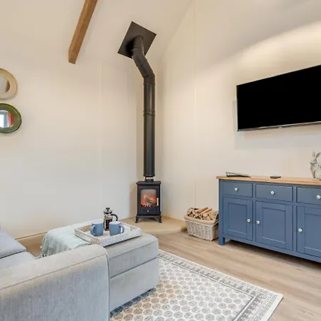 1 Bed In Oc-t34011 *