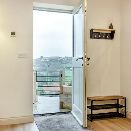1 Bed In Oc-t34011 *